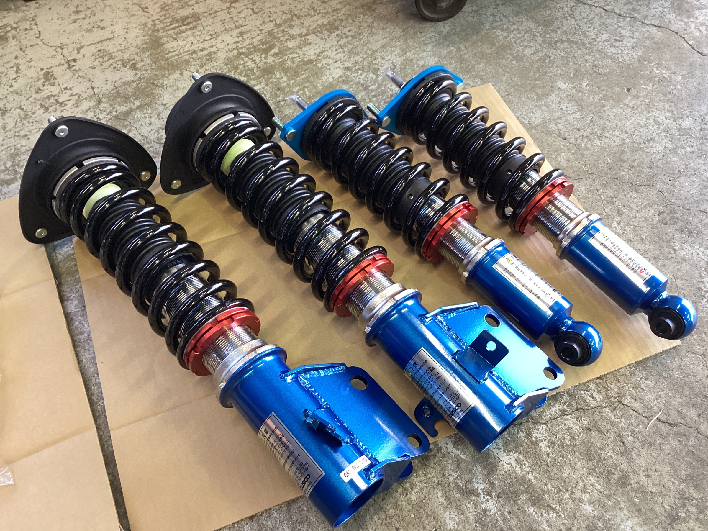 レヴォーグ VMG CUSCO車高調取り付けます！ | スバル レヴォーグ 足