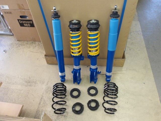 スイフトスポーツ（ZC33S）エナペタル製当店オリジナル車高調（直切り