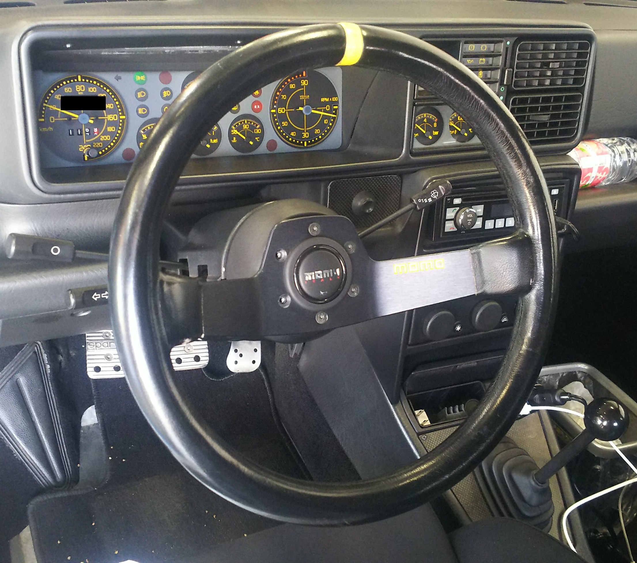 MOMO Steering Wheels」 | ランチア デルタ インテリア インテリア