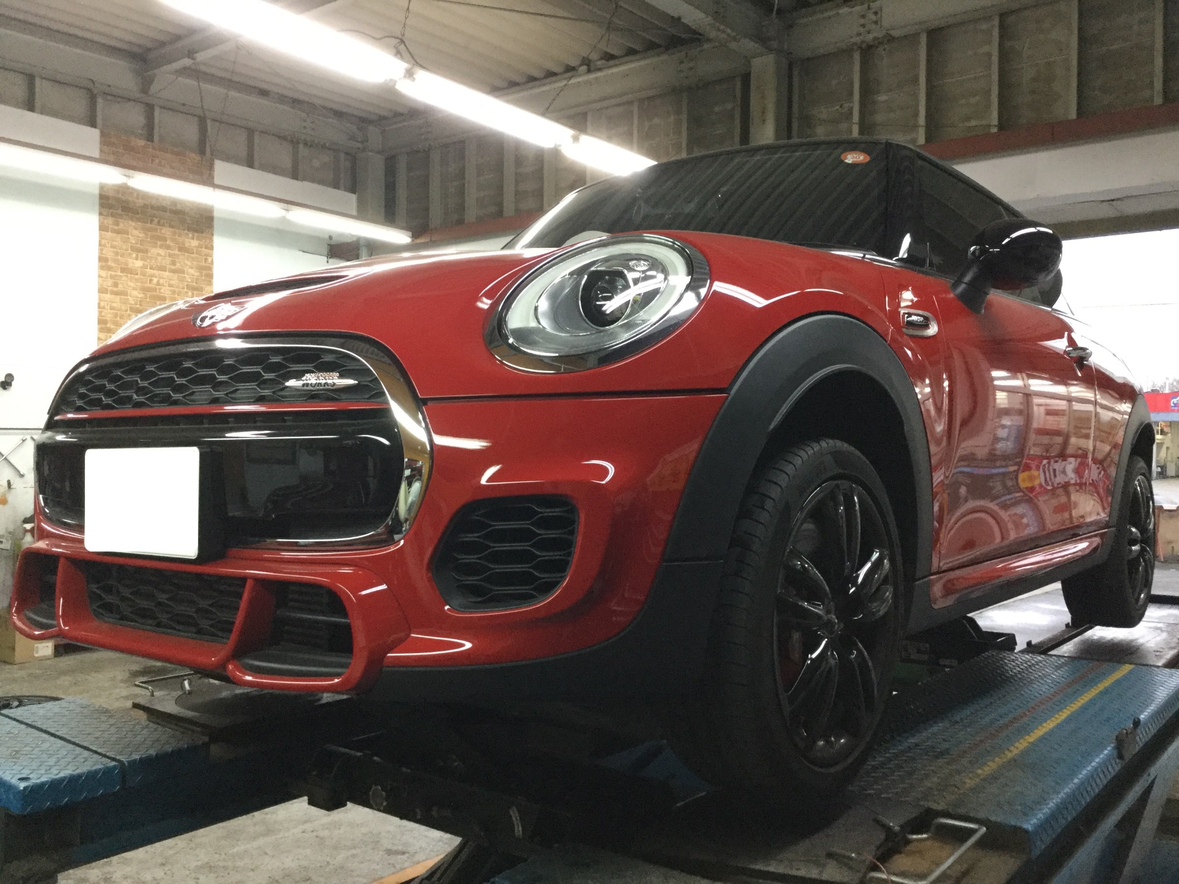 □MINI JOHN COOPER WORKS□ ～スタッドレス・ホイールセット取付