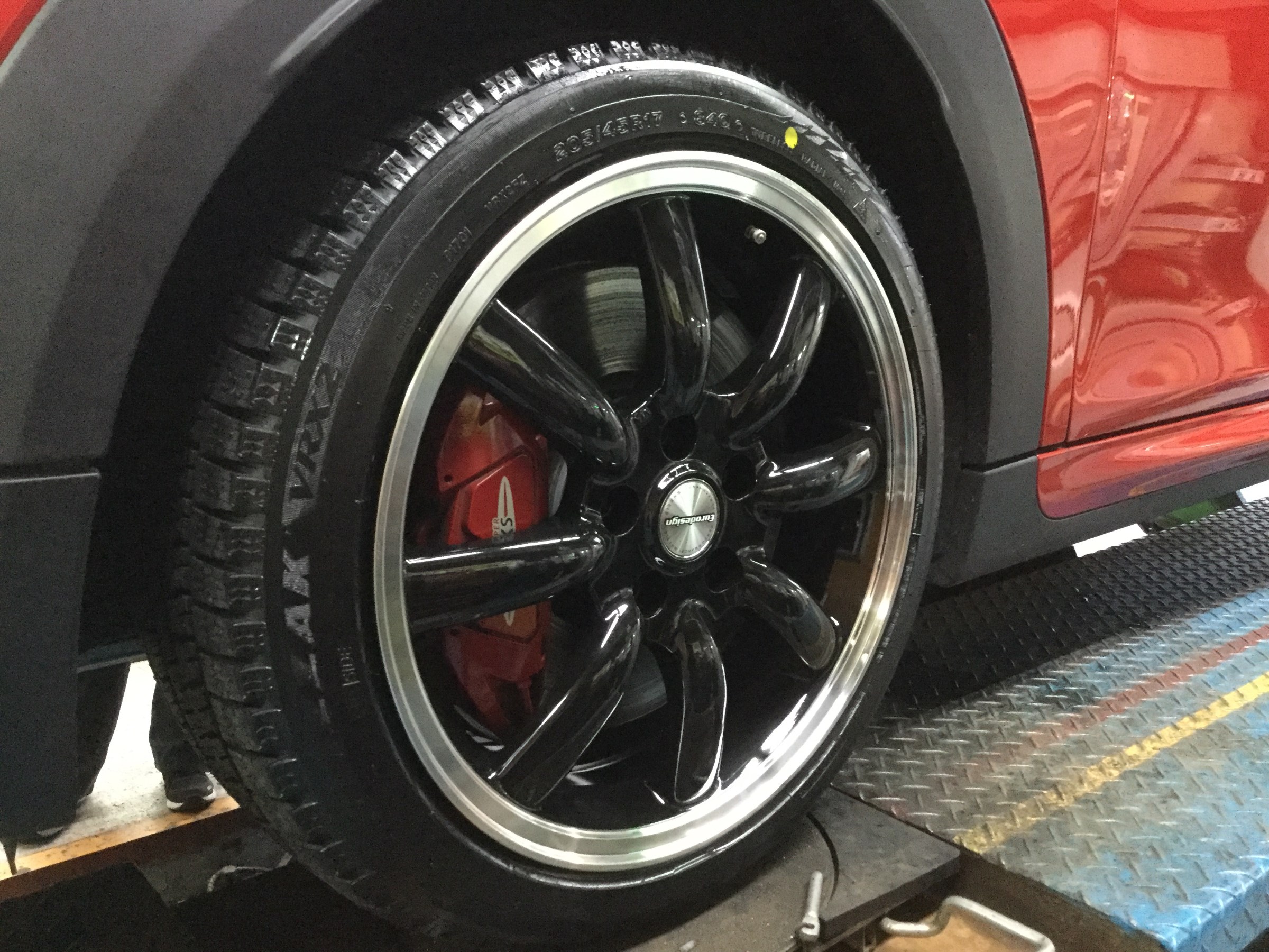 □MINI JOHN COOPER WORKS□ ～スタッドレス・ホイールセット取付