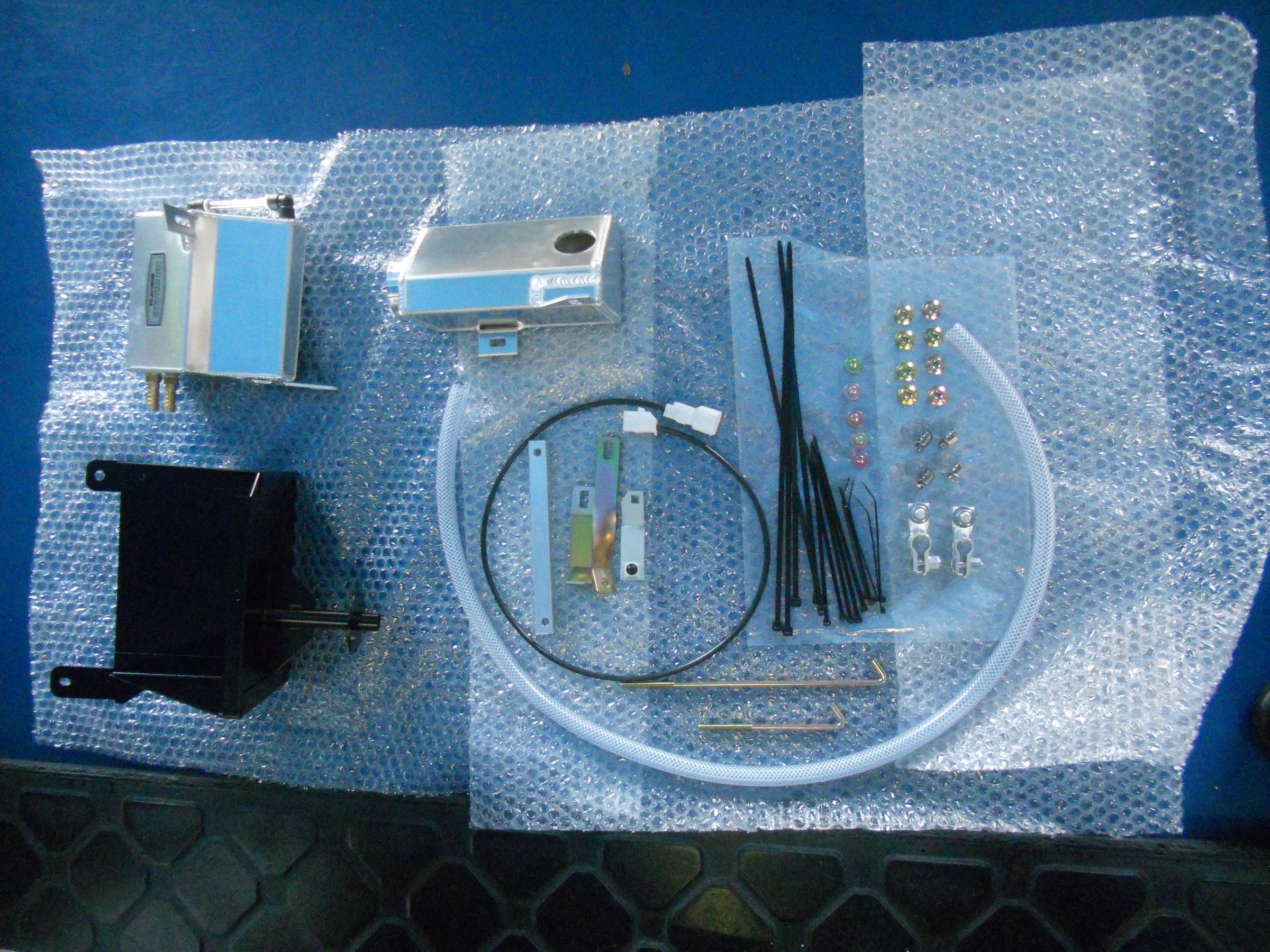 RX-8専用 RE雨宮バッテリー移設キット取付です！ ～ | スタッフ日記