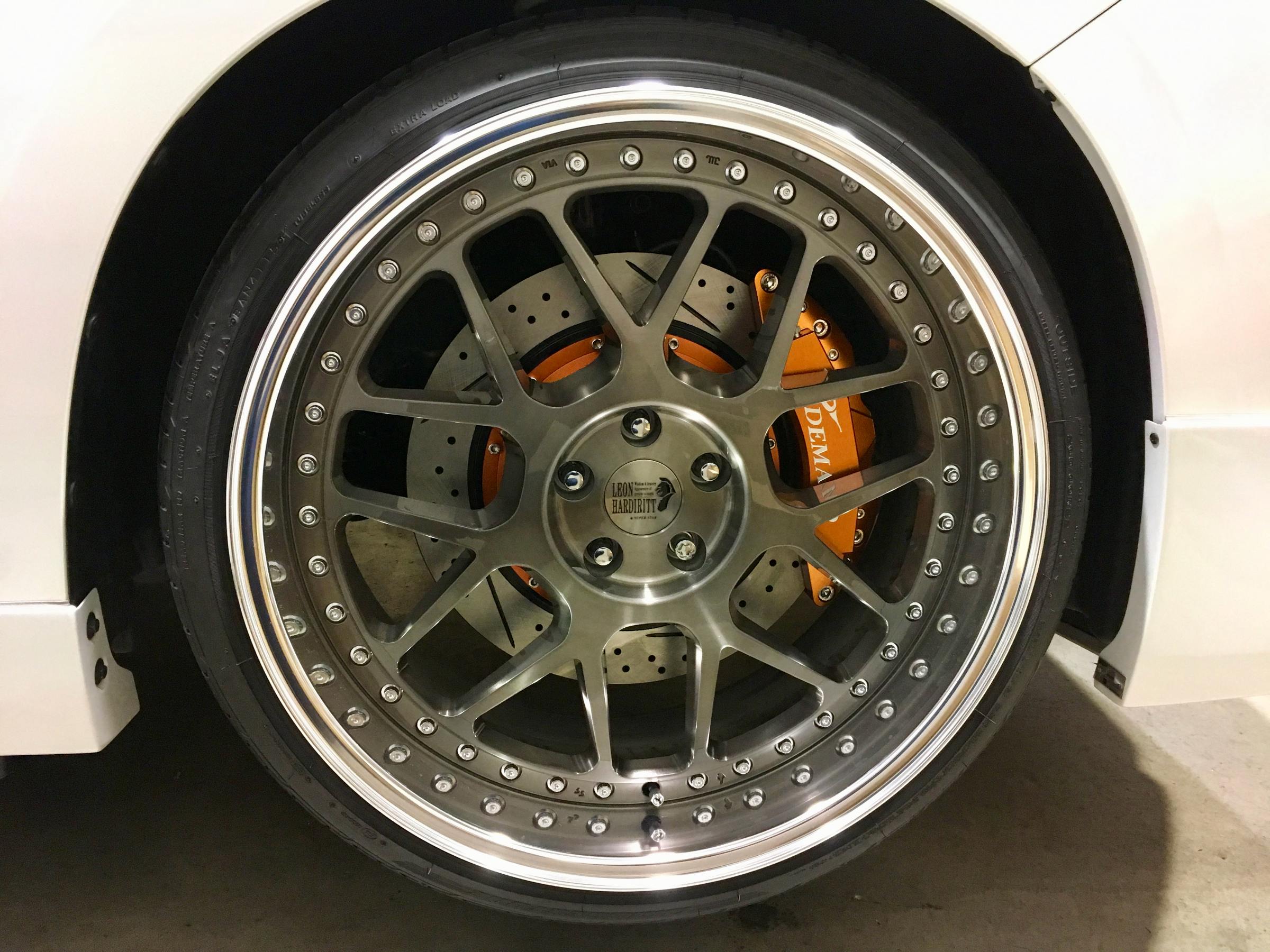 T-DEMAND（ティーディメンド）削出 SUPER SLIM 6POT BRAKE SYSTEM