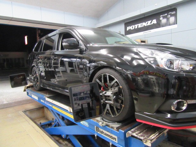 レガシィBRGに「男のクスコ スポーツS」を取り付け！ | スバル