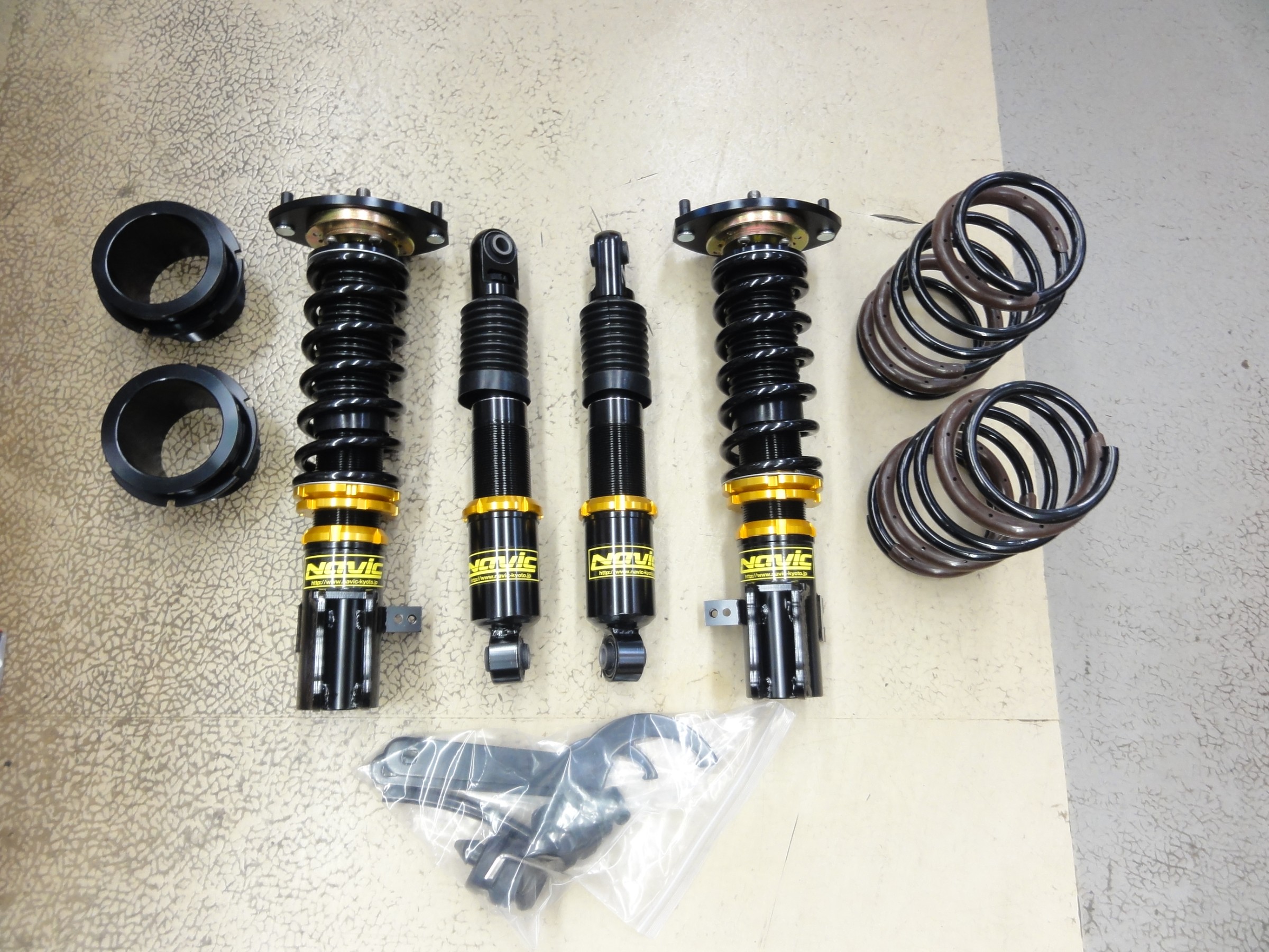 Kei（HN22S）ナビック製車高調＆シュピーゲル製リヤラテラルロッド装着