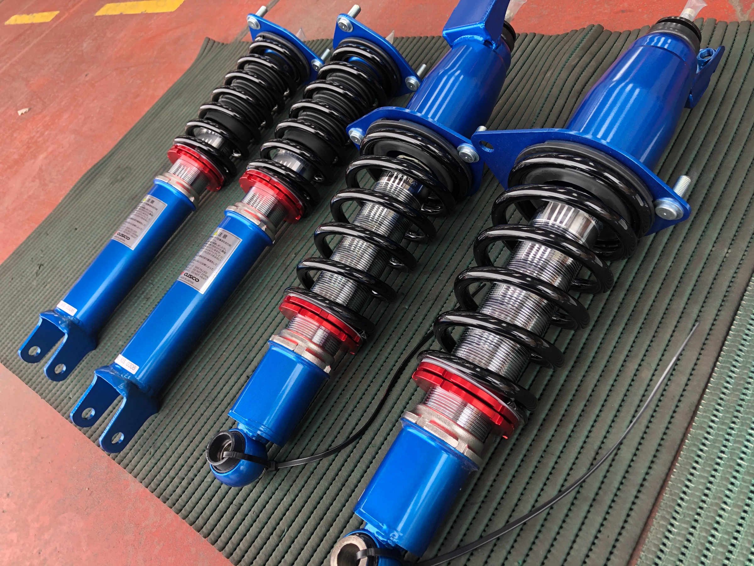 RX-8 車高調取付け 《 RX-8 SE3P × CUSCO street ZERO A 車高調キット