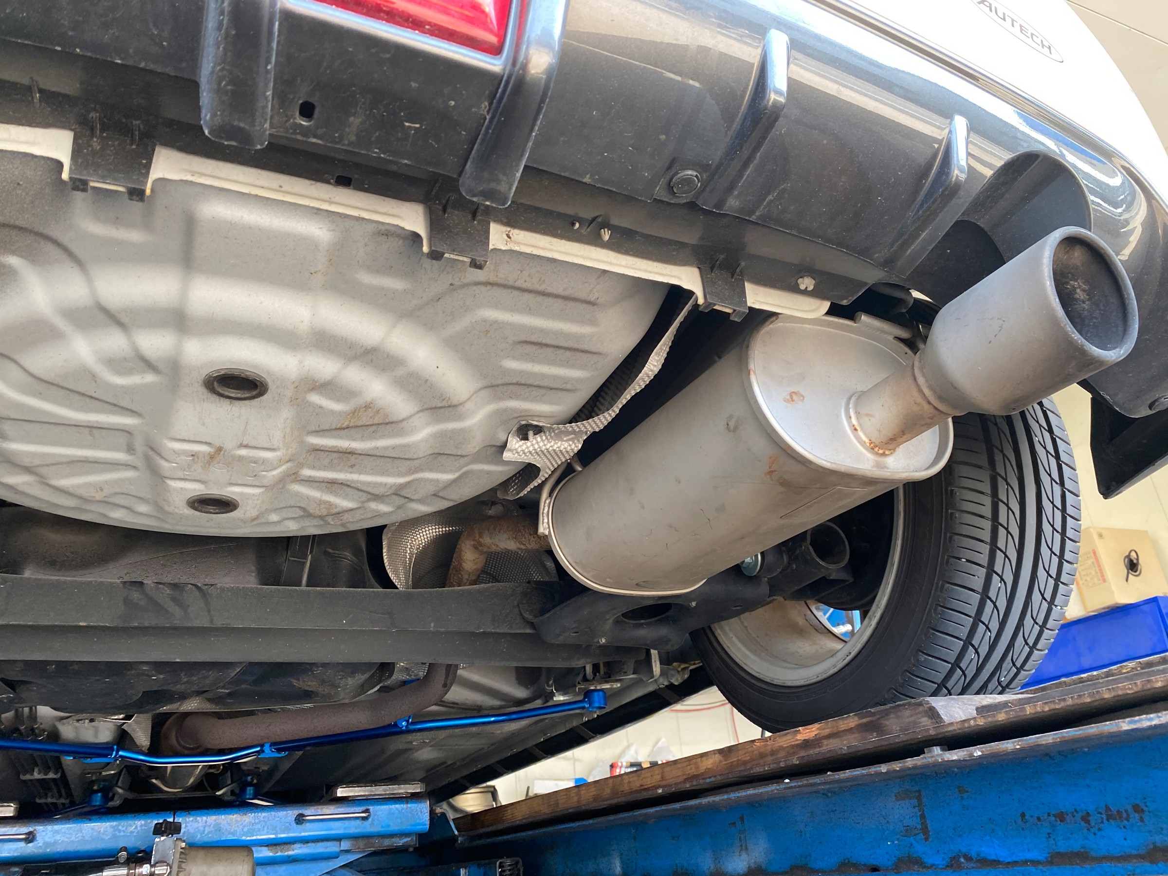 日産 マーチ ニスモS マフラー 交換 | 日産 マーチNISMO 吸・排気系 吸