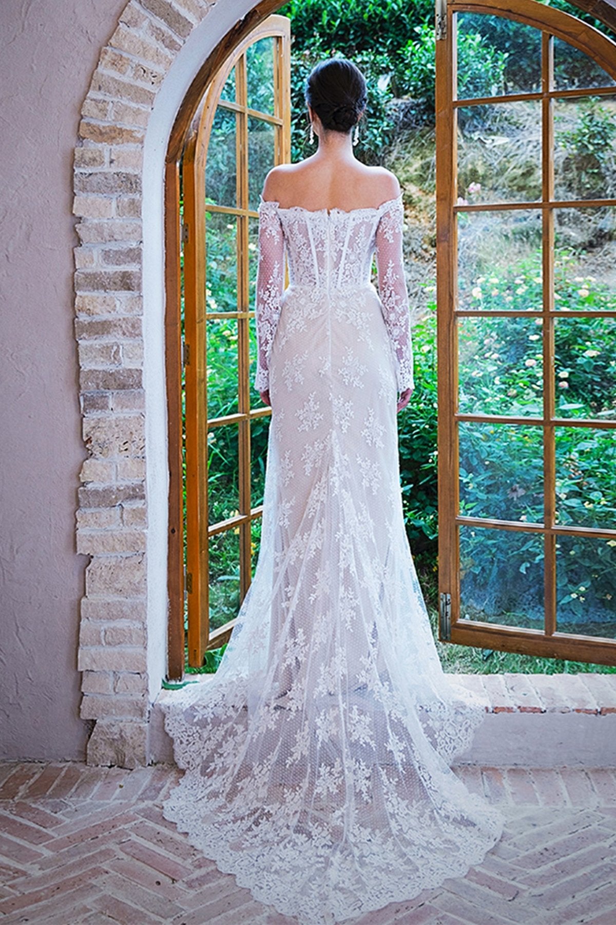 CW3062 詳細 | ウエディングドレスを格安で探すならCOCOMELODY