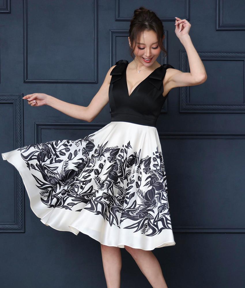 ブラックベージュAライン花柄ミニドレス/山崎みどり - カラードレス