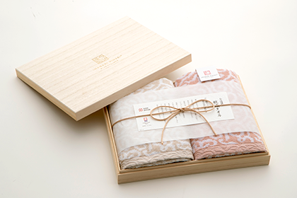 今治謹製 紋織タオル 木箱入り今治謹製タオルセット｜CONCENT