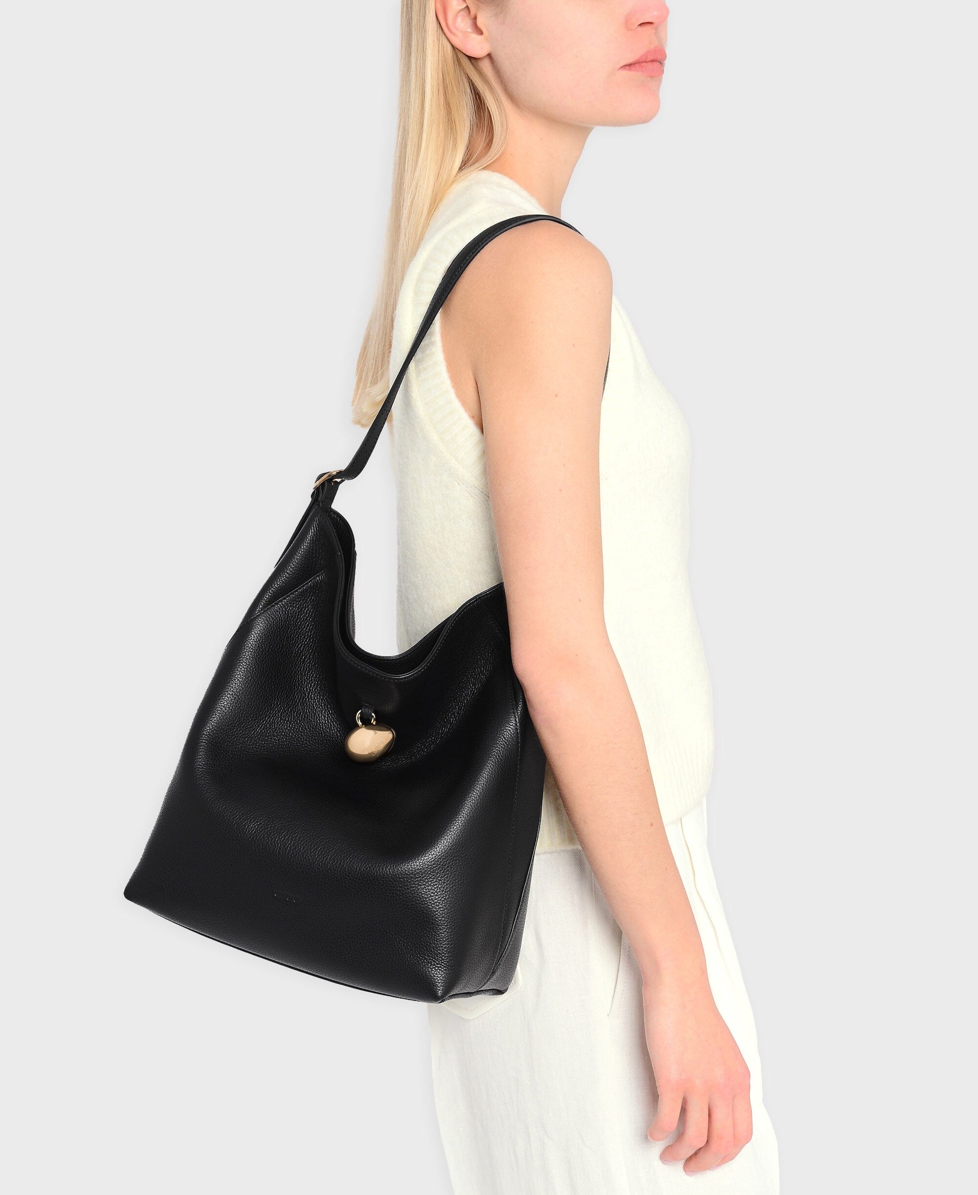 Cafuné Drop Hobo - Black