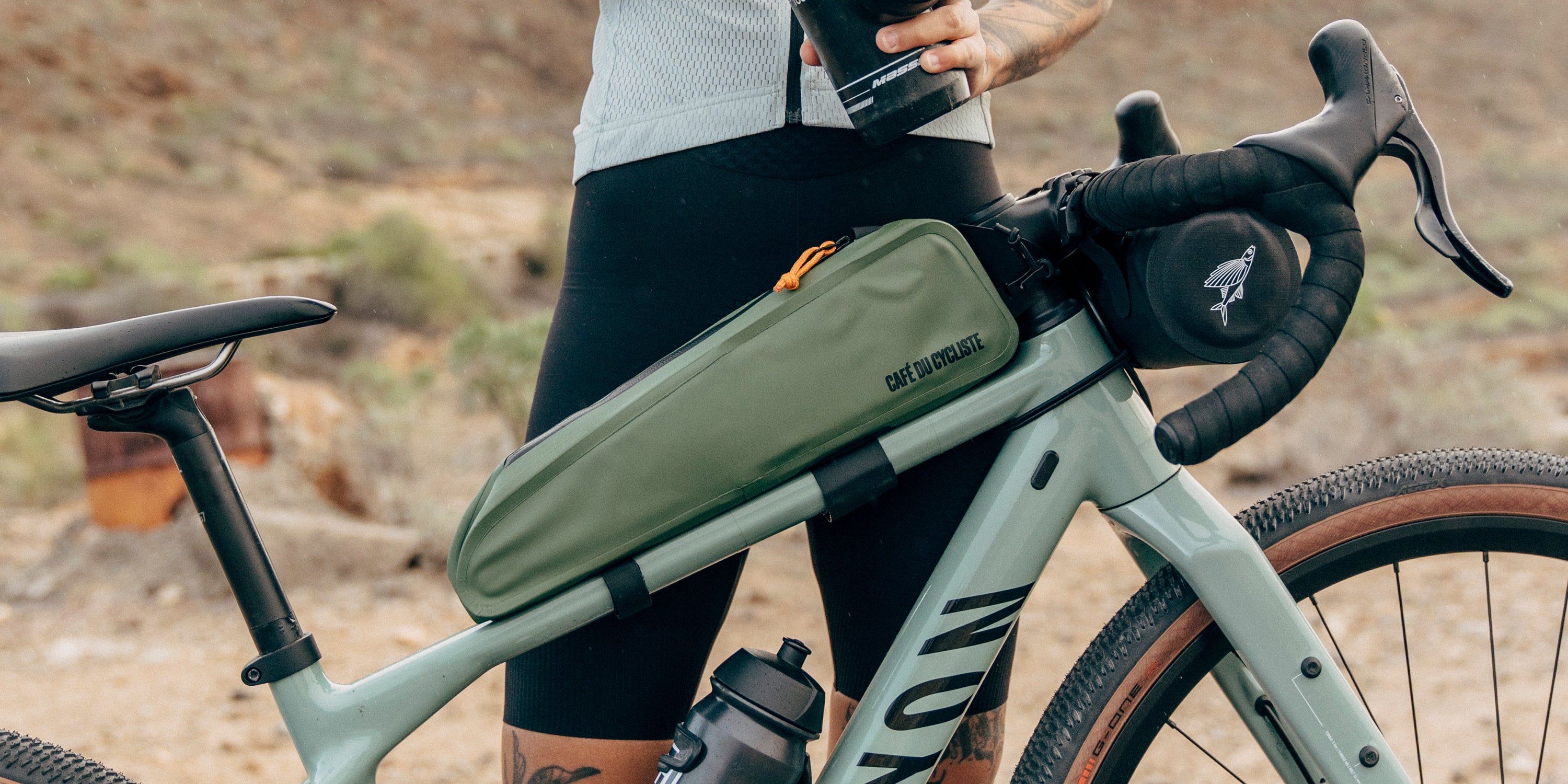 Waterproof Cycling Top Tube Bag Khaki – Café du Cycliste | JP