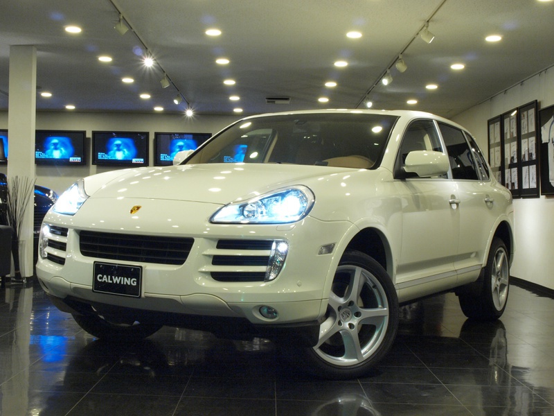 ポルシェ カイエン S ディーラー車 ワンオーナー サンドホワイト