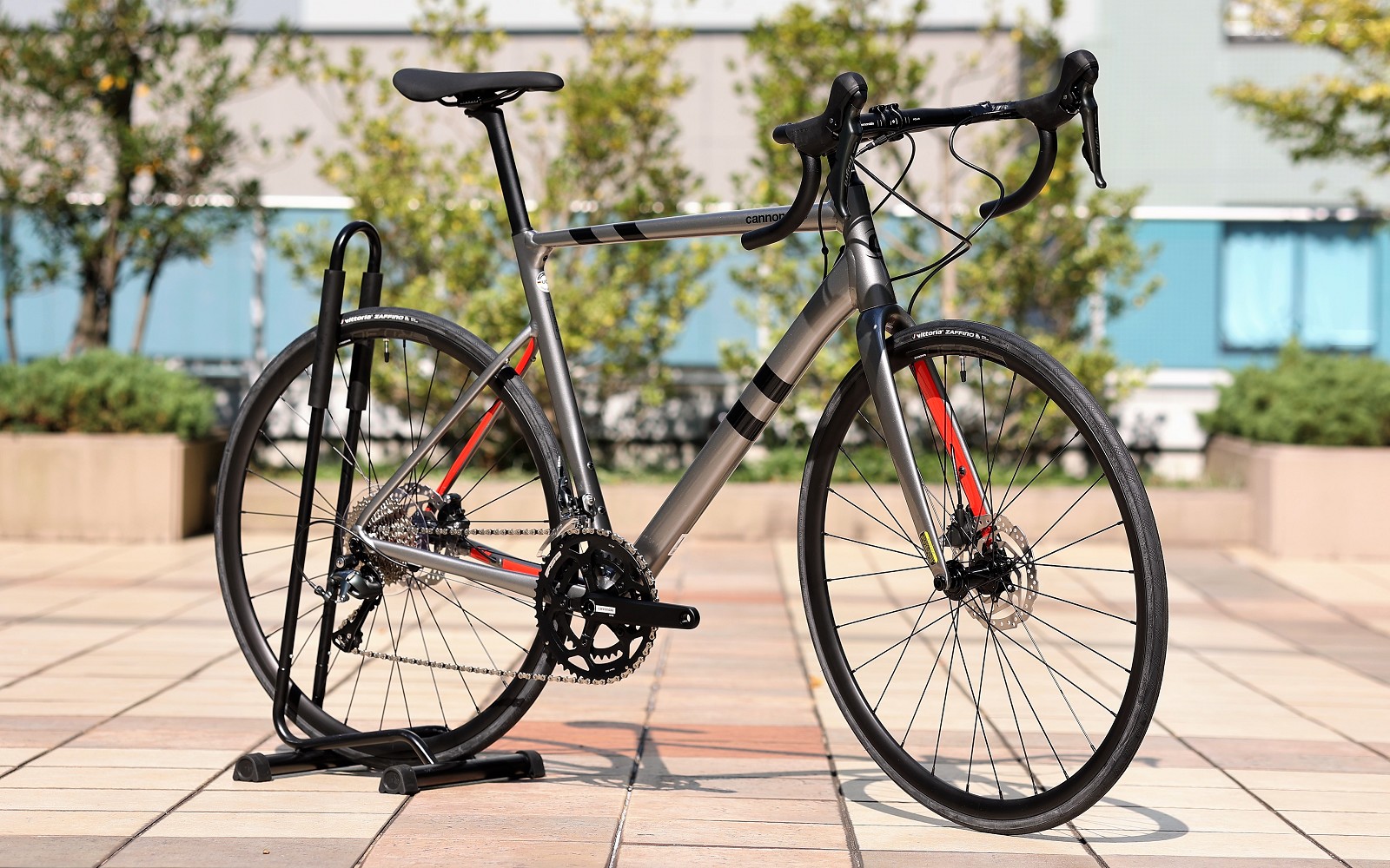 CAAD13 Disc Tiagraにニューカラーが登場しました | キャノンデール横浜