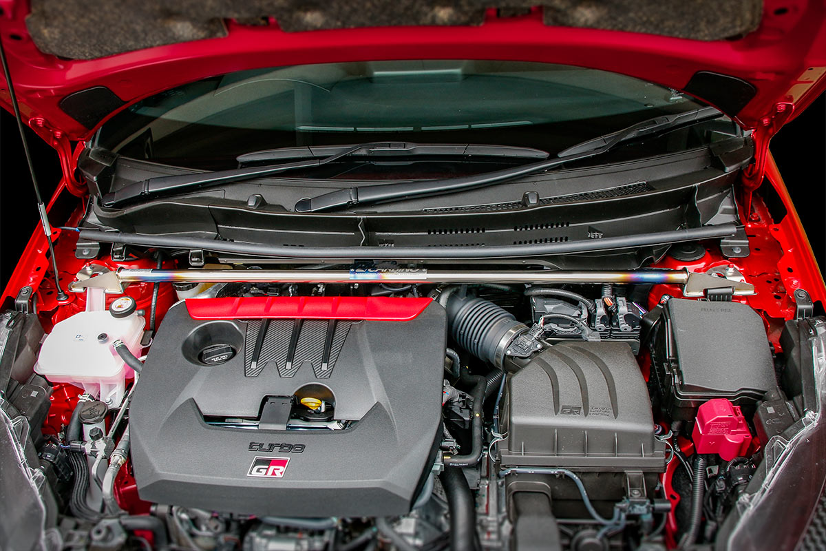 トヨタ GRヤリス GXPA16 ストラットタワーバー/チタン /フロント