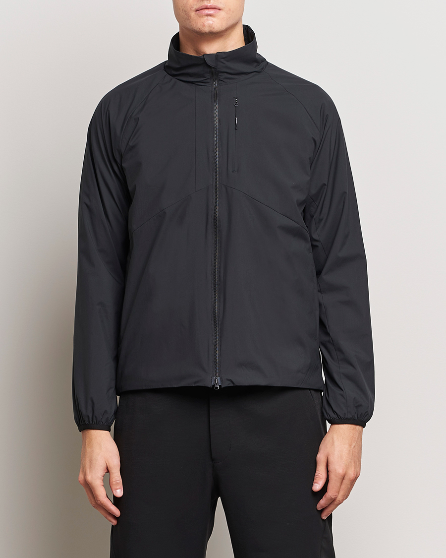 Snow Peak 2L Octa Jacket Black at CareOfCarl.com