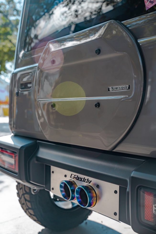 ジムニーJB64 74/ JC74 ワイパーレスリアゲートカバー CSバッジ付