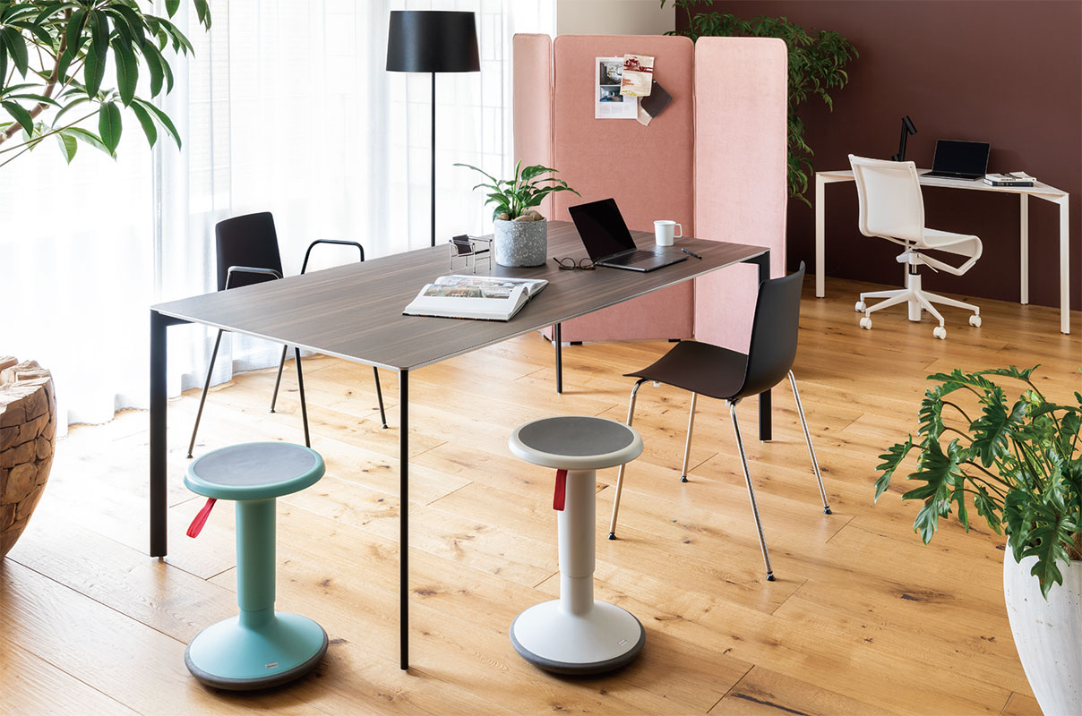 IXC(イクスシー）RITMOリトモ テーブル|カッシーナ・イクスシー 公式