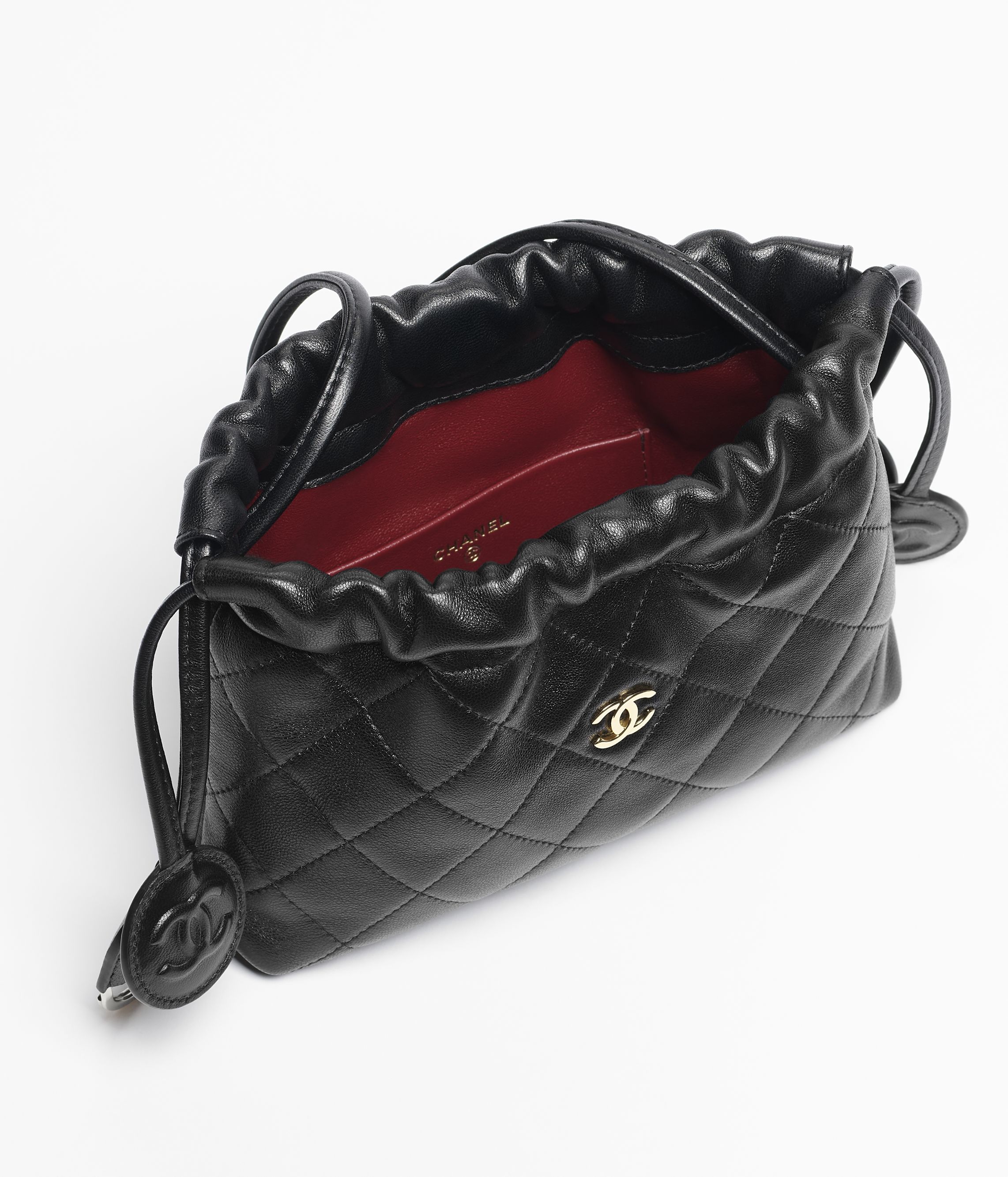 ストラップ クラッチ バッグ - ラムスキン、ブラック — ファッション