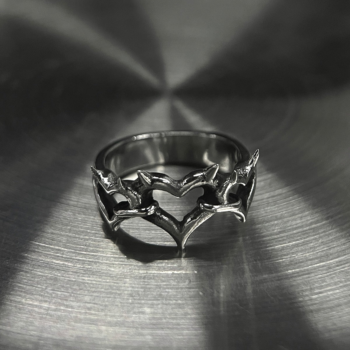 Heart-Core Ring – CHASING WORLDWIDE