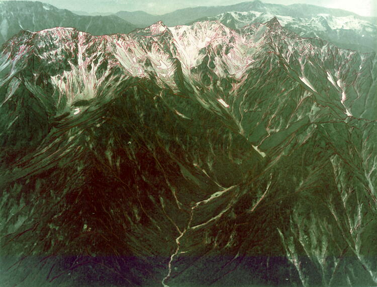 124 槍・穂高連峰