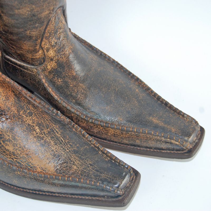 ウエスタンブーツ専門店 本格派ブーツをメキシコから直輸入