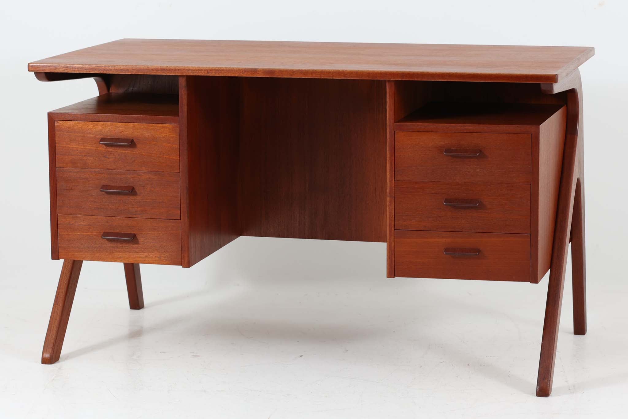 両袖デスク チーク材 北欧家具ビンテージ – CHLOROS