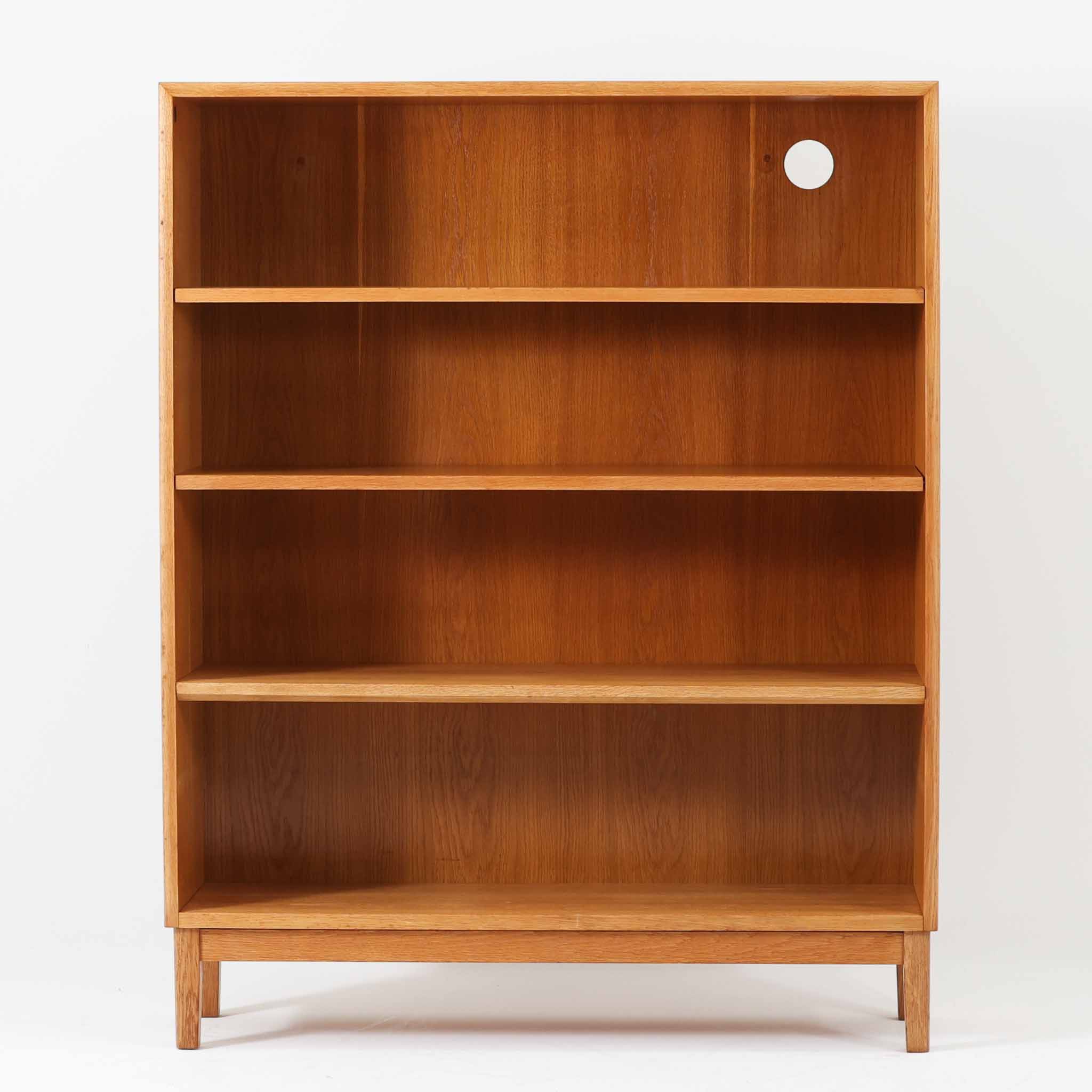 北欧ビンテージ家具ブックシェルフ | スタイリッシュで使い勝手の良い