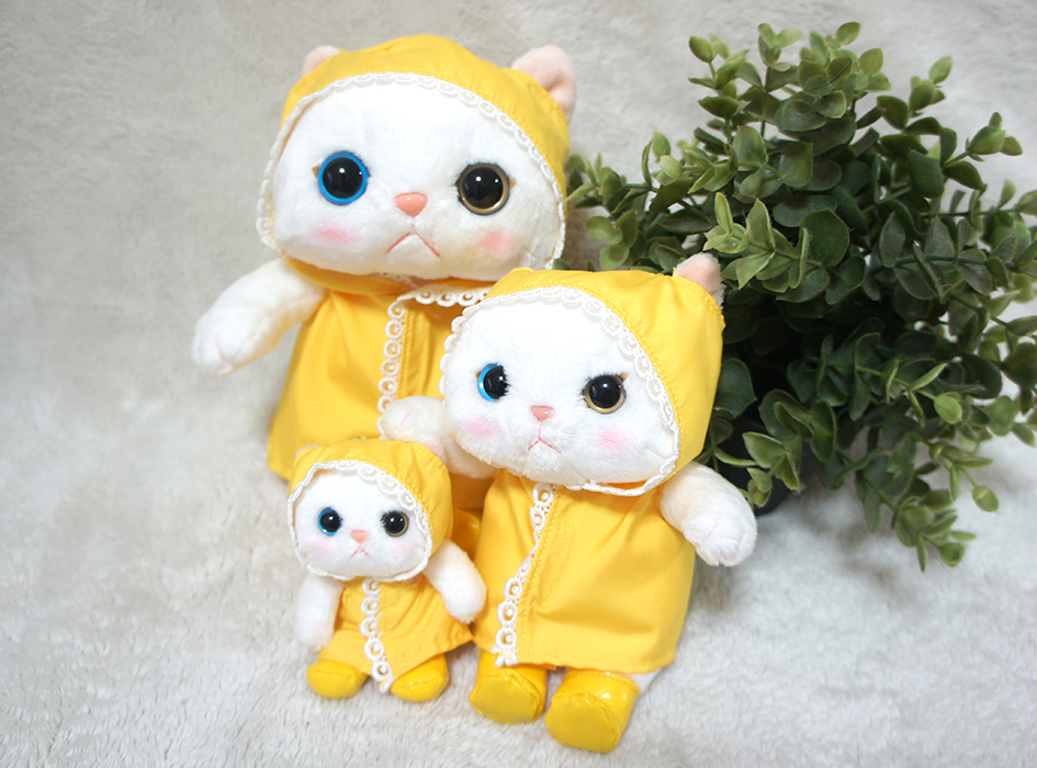 猫のぬいぐるみ 雨ふりイエロー｜猫グッズ・猫雑貨のchoo choo本舗