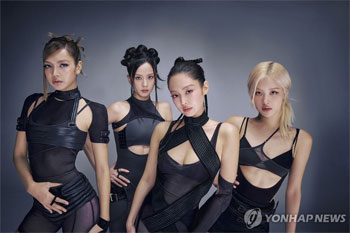 BLACKPINK新譜の初週売上177万枚超 韓国女性グループ新記録-Chosun