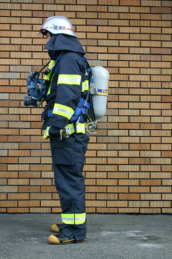 消火・救急活動の装備 | 一関市消防本部