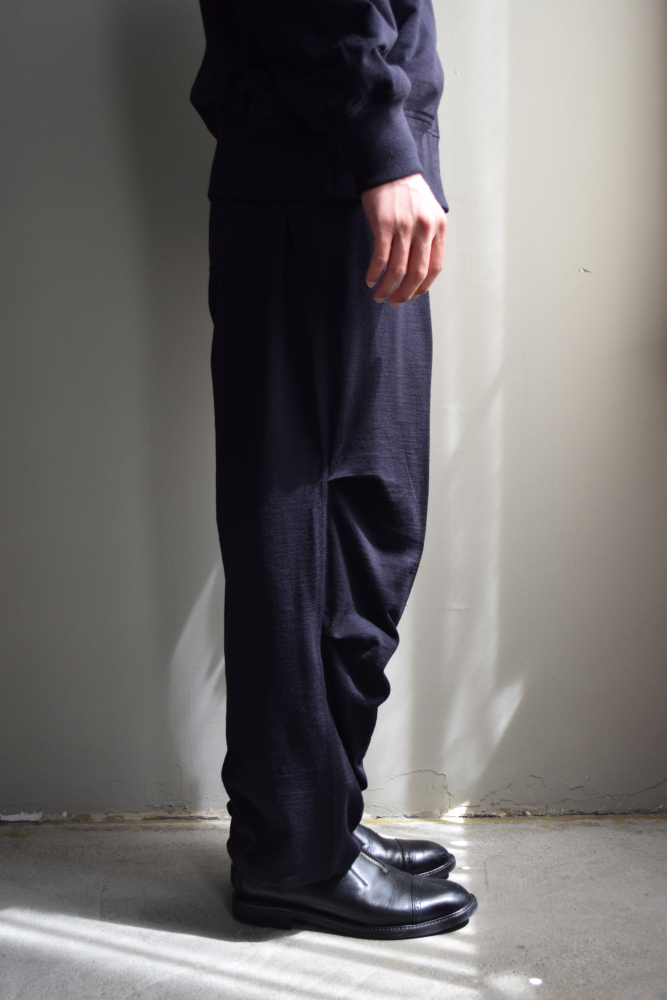 COMOLI (コモリ) ウールニット ニータックパンツ [NAVY]