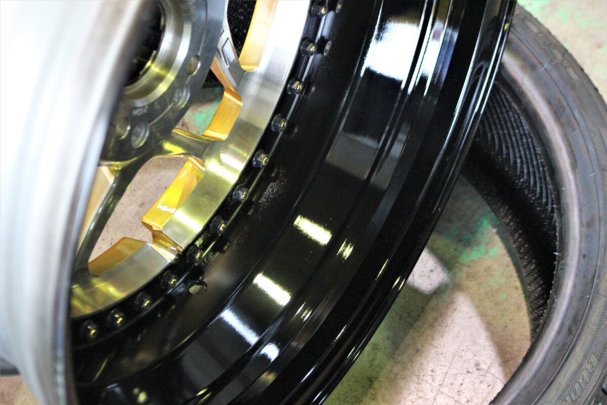 カスタム尽くしのレオンハルト プログレスライン・ライゼ。取付直前の