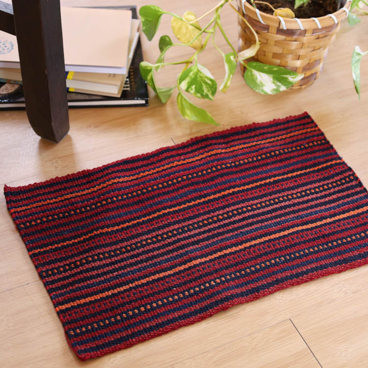 キリムの豊富な専門店 手織ラグの店クラフトワーク