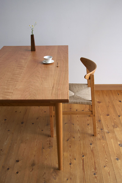 家具工房クラポ・ダイニングテーブル5267 丸テーパー脚のダイニング