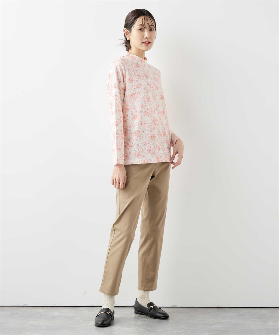 プリントハイネックプルオーバー DECOY｜クロスプラス公式通販サイト