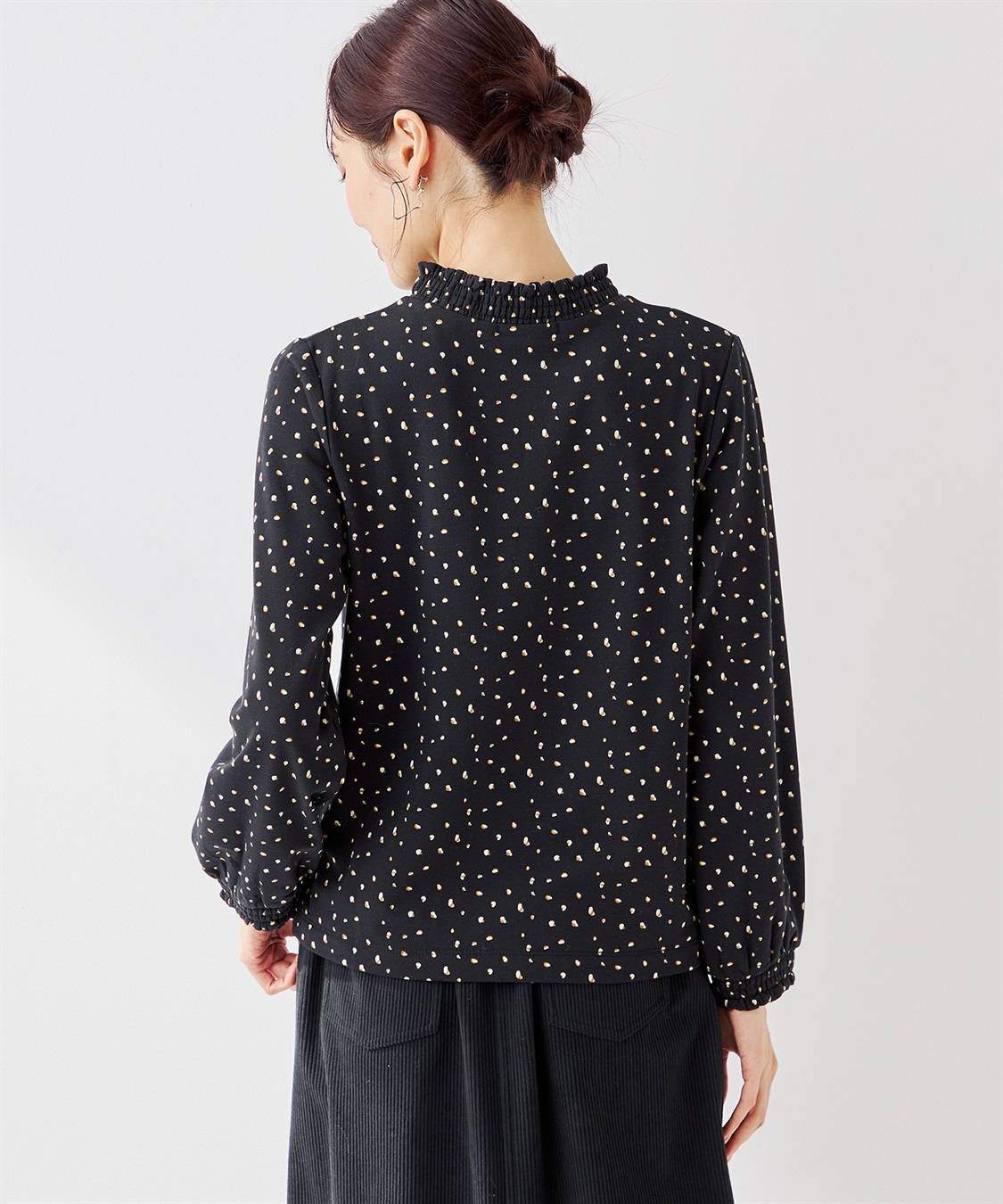 フリル衿ドットプルオーバー Petit Honfleur｜クロスプラス公式通販サイト