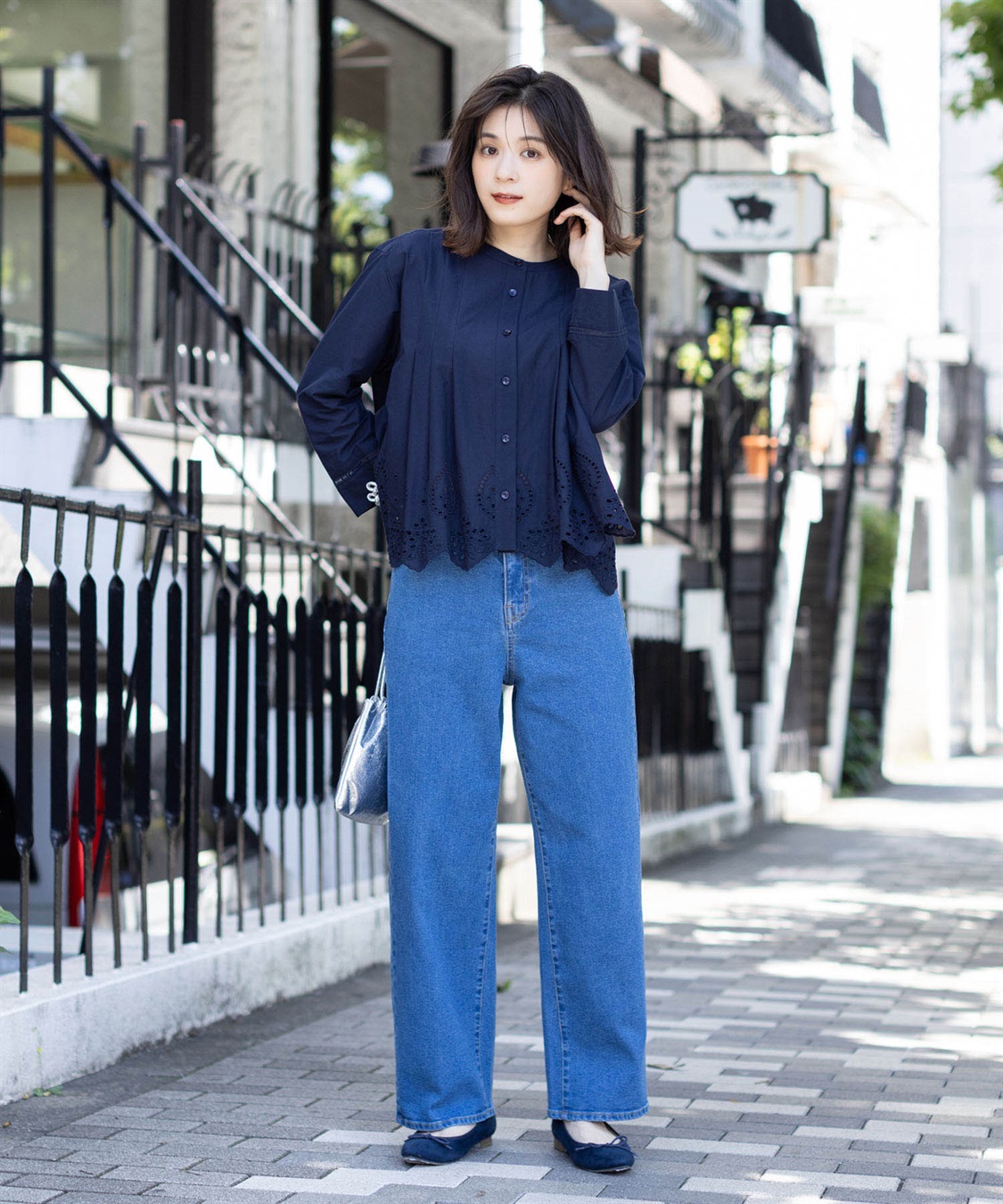 スカラップレースブラウス Petit Honfleur｜クロスプラス公式通販サイト