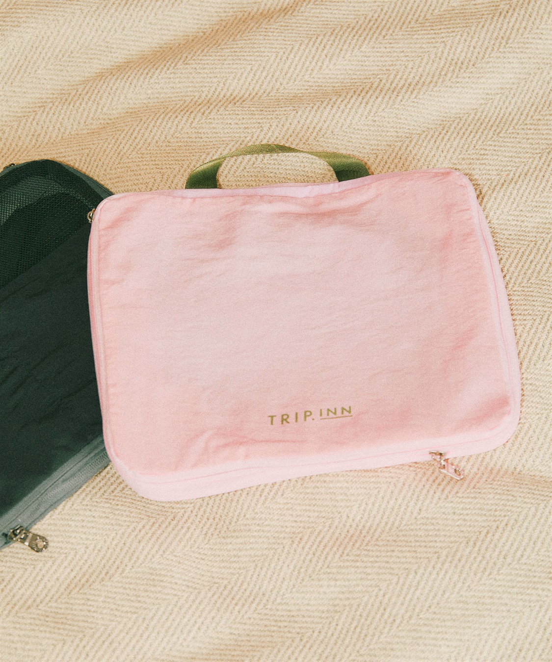 TRIP.INN】 圧縮消臭ポーチ M Life Style by cross marche｜クロス