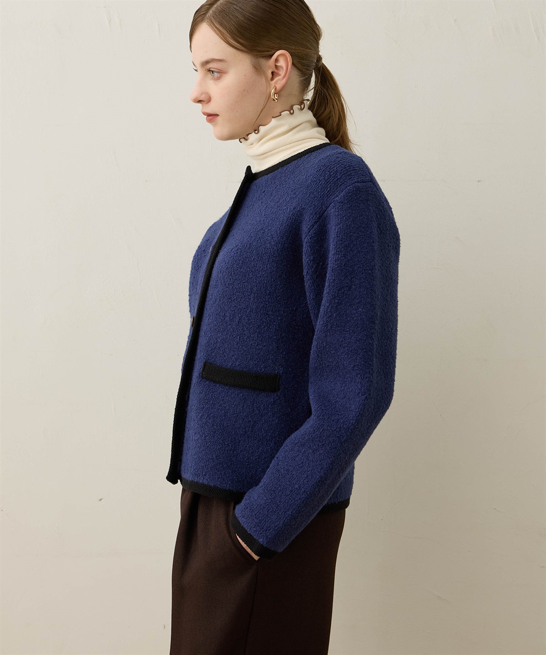 ノーカラーニットジャケット【ハンドウォッシャブル】 LE SOUK HOLIDAY