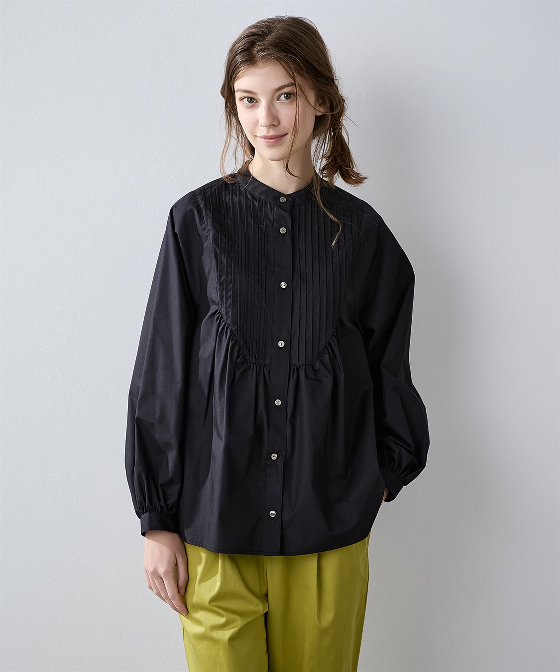 スタンドネック ピンタックブラウス LE SOUK HOLIDAY｜クロスプラス