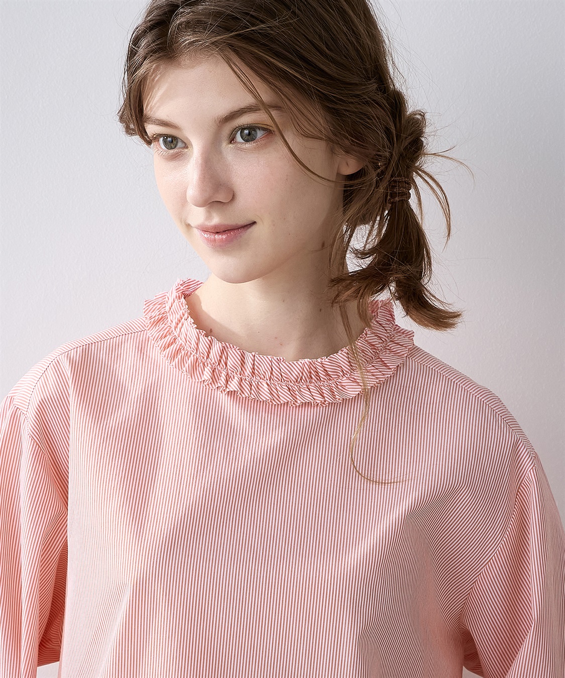 襟フリルブラウス LE SOUK HOLIDAY｜クロスプラス公式通販サイト