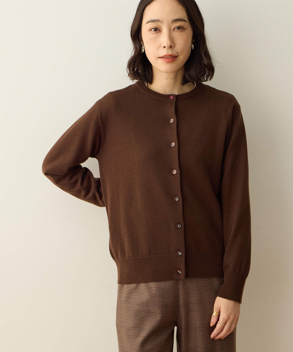 クルーネックニットカーディガン DECOY｜クロスプラス公式通販サイト