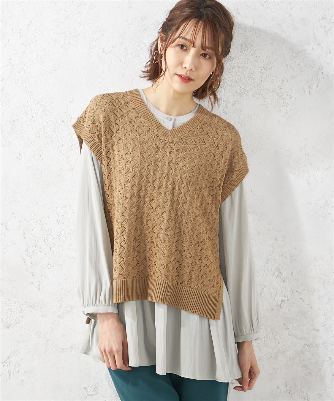 ウォッシャブル透かし編みニットベスト Petit Honfleur｜クロスプラス