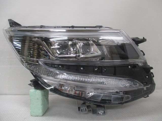 エスクァイア80系後期ヘッドライトの違い✎ ｜自動車中古部品販売