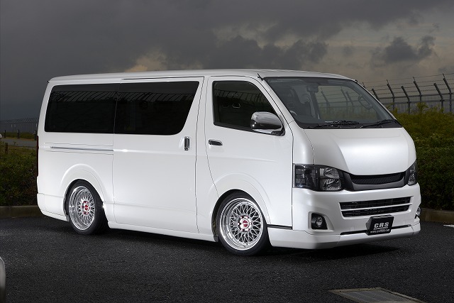 ES フロントリップスポイラーVer.III ABS製 ハイエース 標準ボディ3型