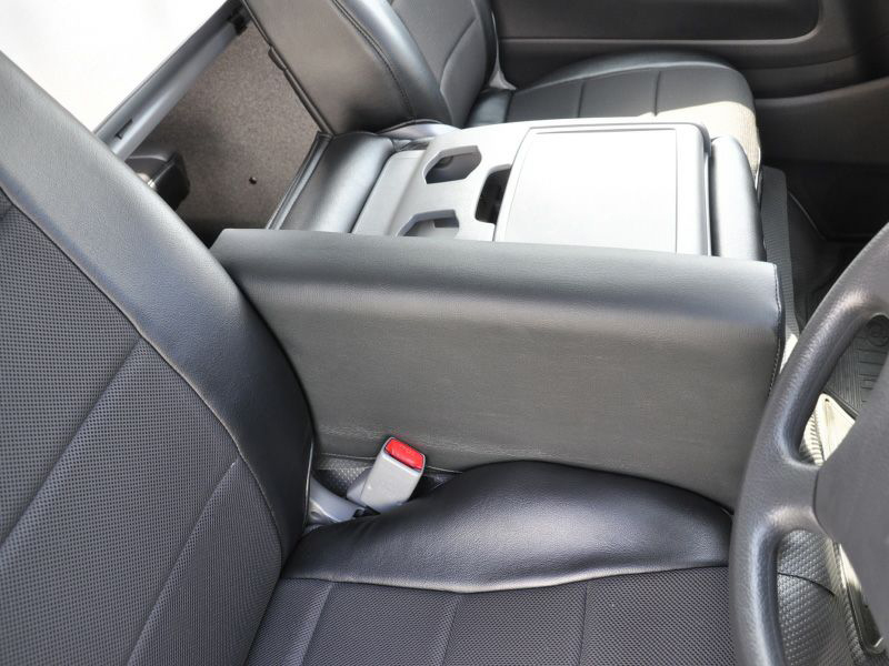 200系ハイエースオグショー アームレスト ナローDX用【代引不可