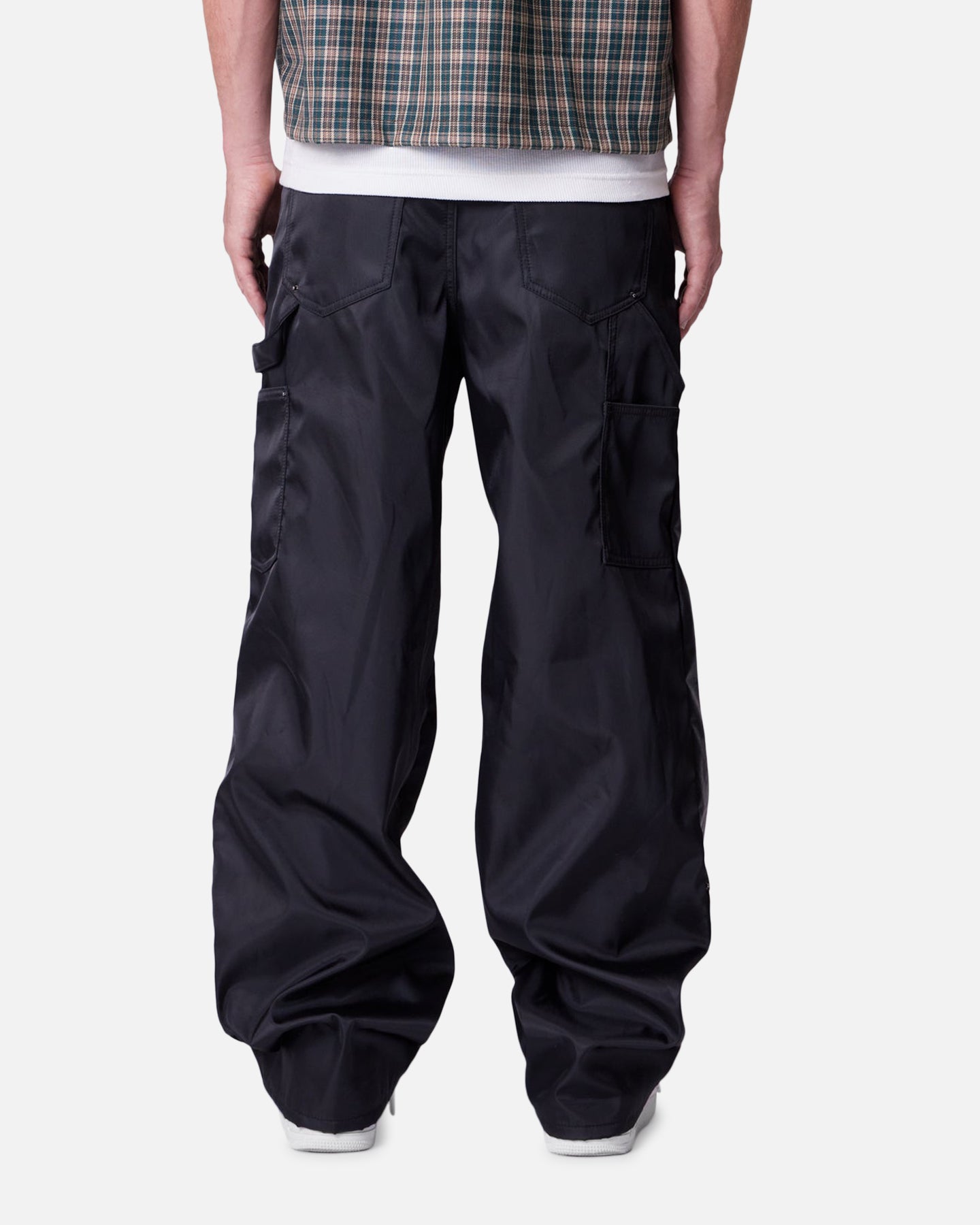 MNML Baggy Nylon Carpenter Pants Black | Culture Kings US