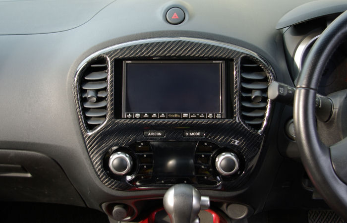 JUKE F15｜(有)キュリオスモデルスは、スカイライン、ティーダ