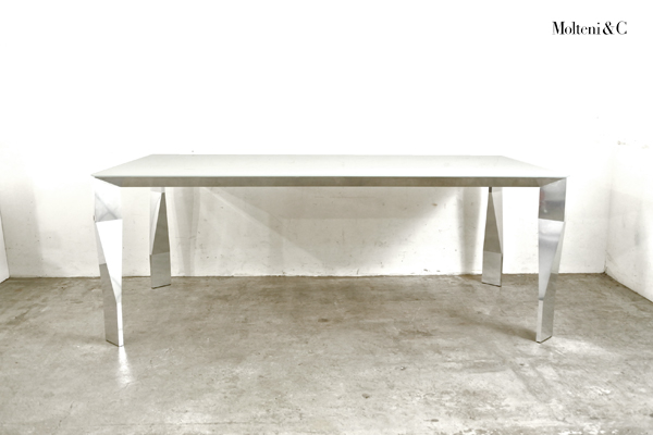 ダイニングテーブルの買取について（Moltani&C モルテーニ